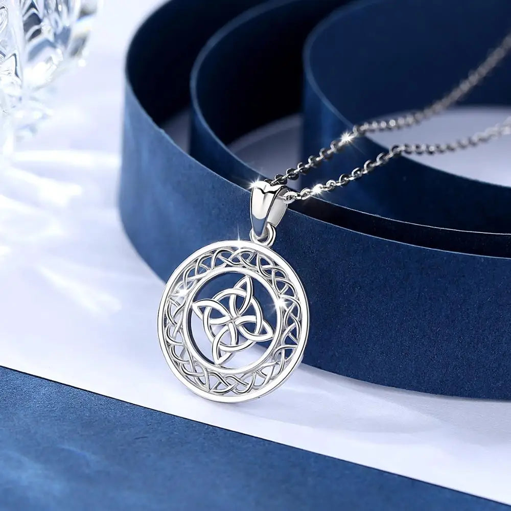 Celtic Trinity Knot / Triquetra Round 925 Sterling Silver Pendant Necklace