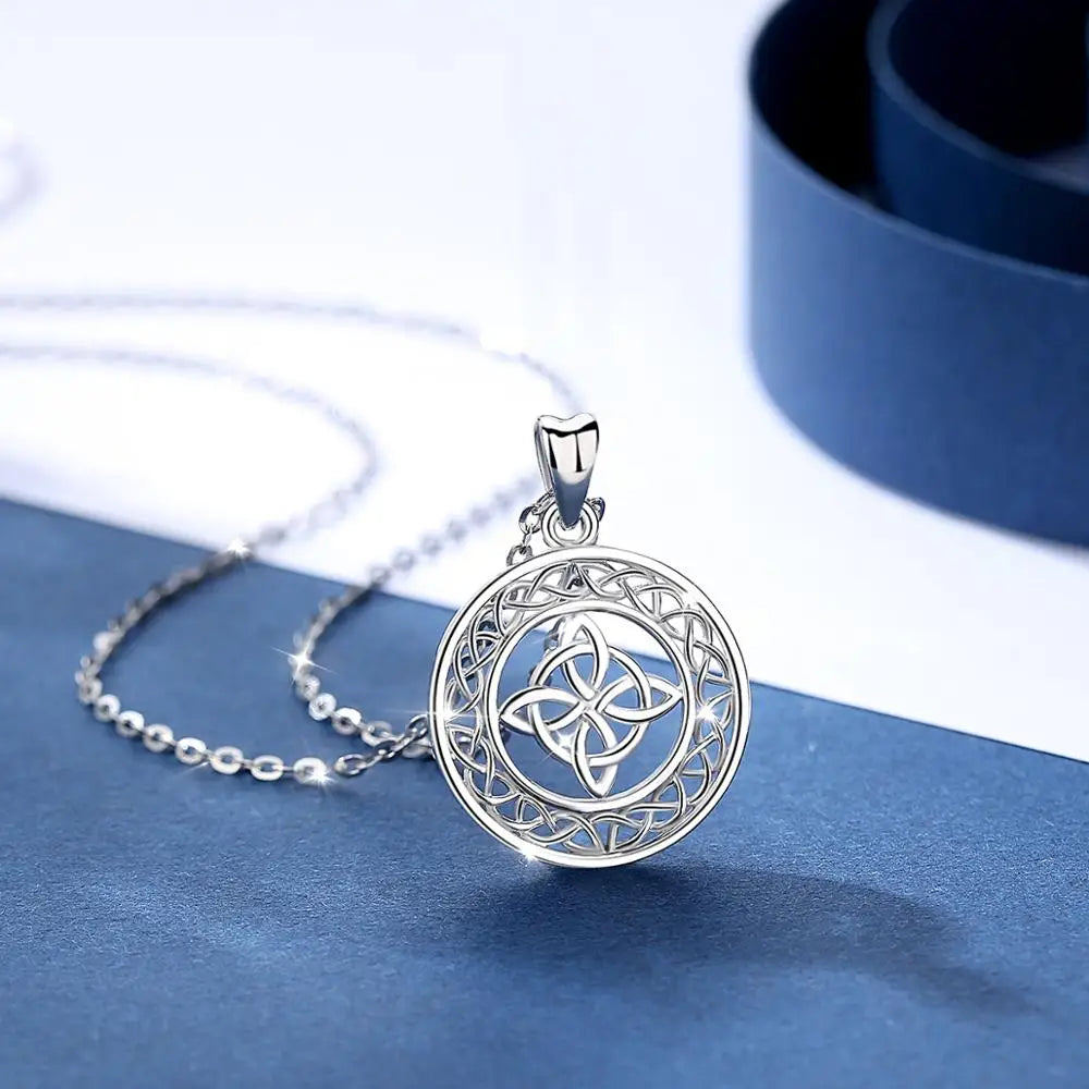 Celtic Trinity Knot / Triquetra Round 925 Sterling Silver Pendant Necklace