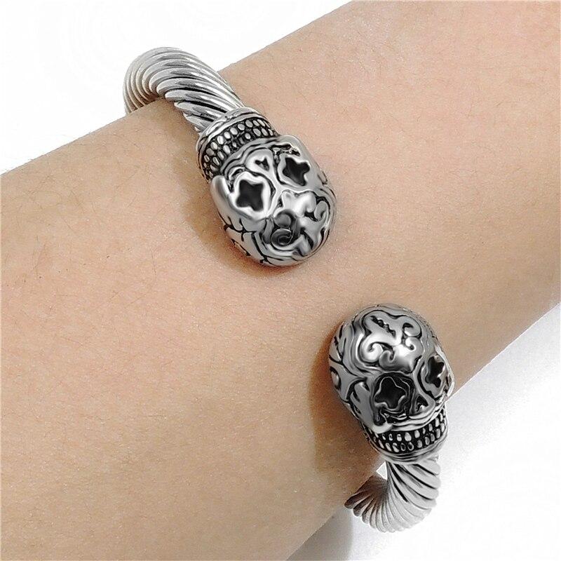 Men’s 316L Stainless Steel Twisted Silver Toned Skull Bracelet-Skull Bracelet-Innovato Design-Innovato Design